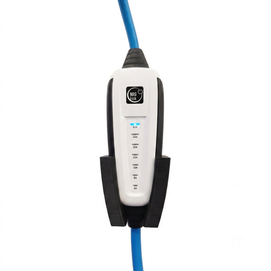 NRGkick 32A (22 kW) mobile Ladestation in schwarzer Wandhalterung